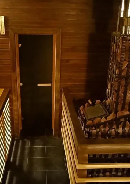 Змеевик плитка полированная 300x300x10